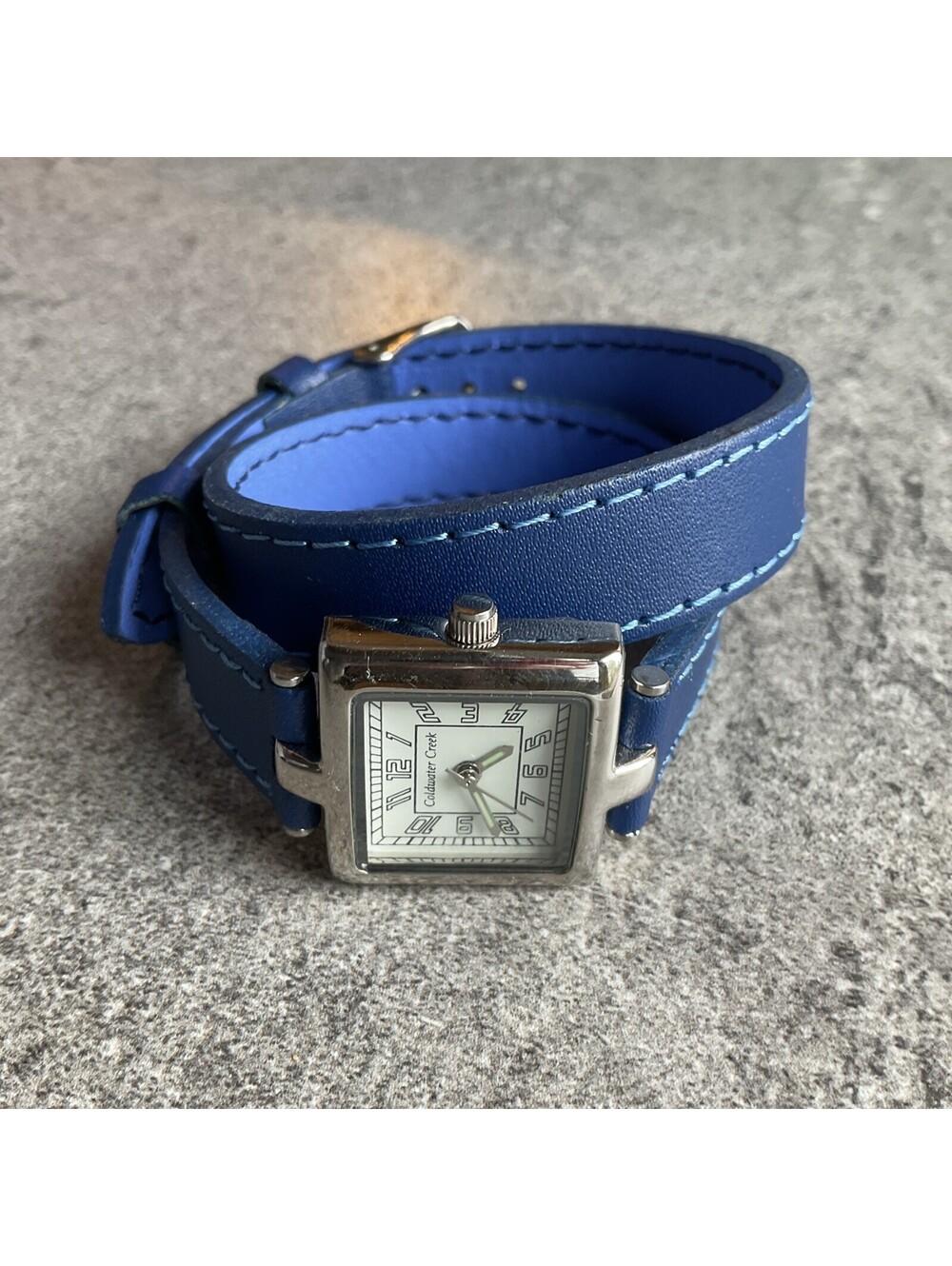 Coldwater Creek Womens Watch 24mm Case With White Dial Blue Wrap Leather Band A9